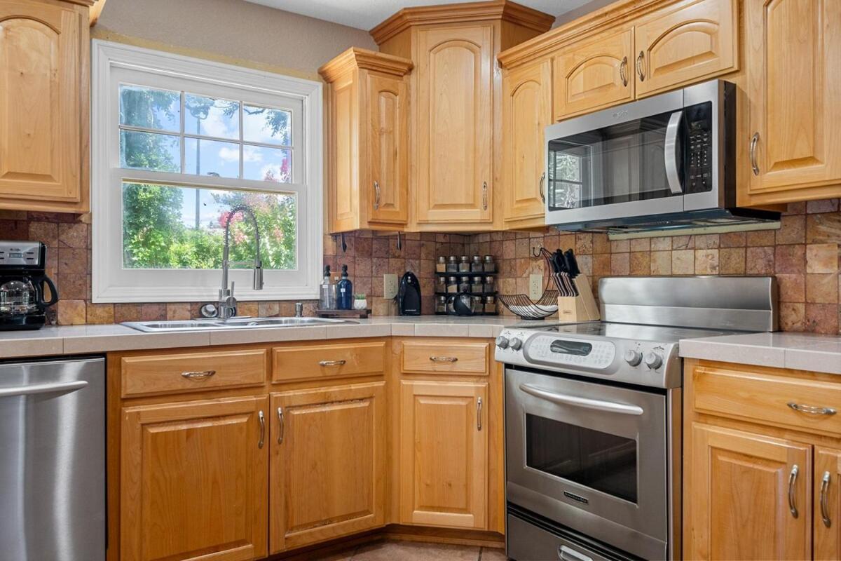 Steps To The Lake, Game Room & More! Sleeps 9 Lake Hamilton Exteriér fotografie